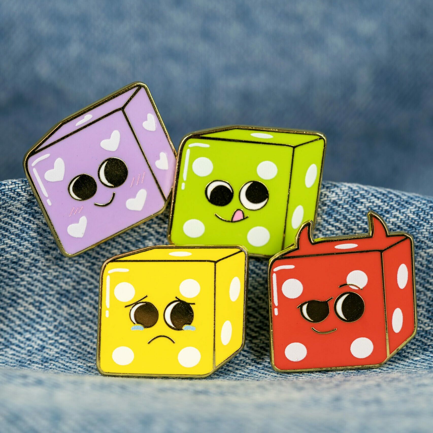 4 Pin's de Jeux de société Émaillés | 🟩 🟨 🟪 🟥 La Collection Case Départ