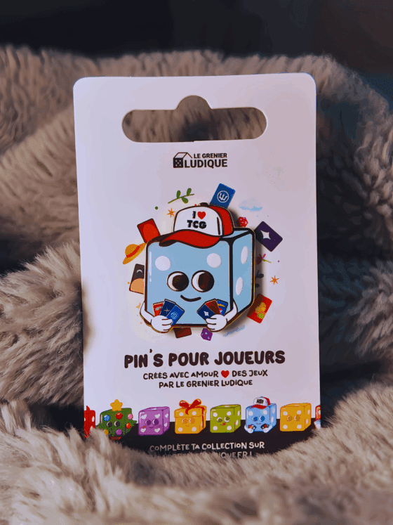 Pin's de Jeux de société Émaillé | I ❤️ TCG – Image 4